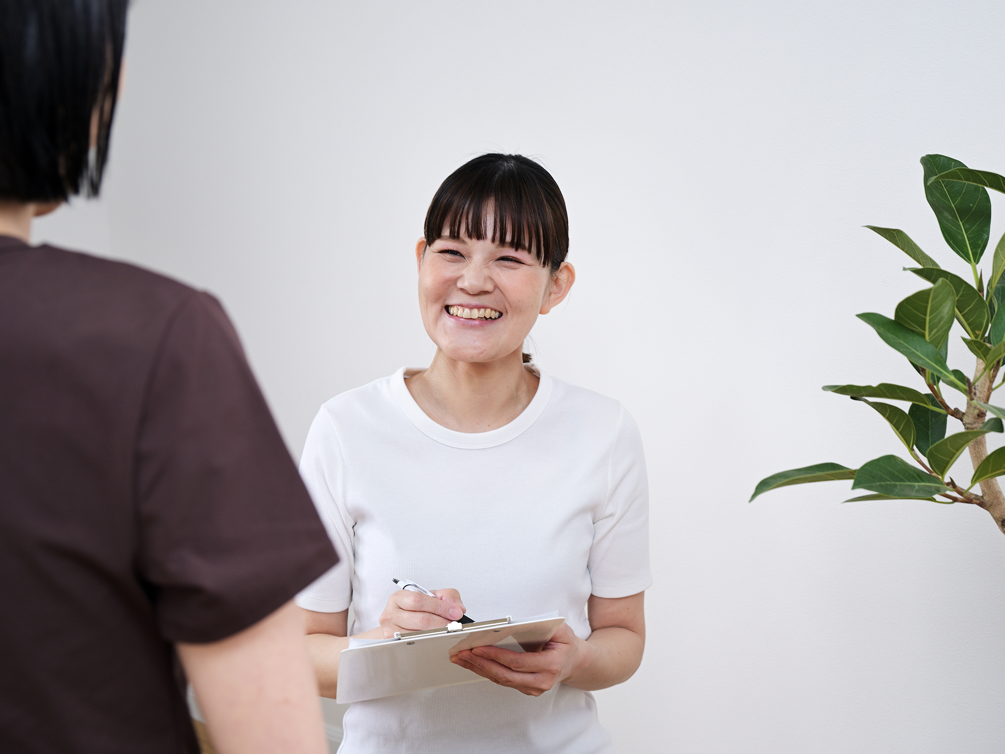 芯BODYでのカウンセリング・体の評価のシーン